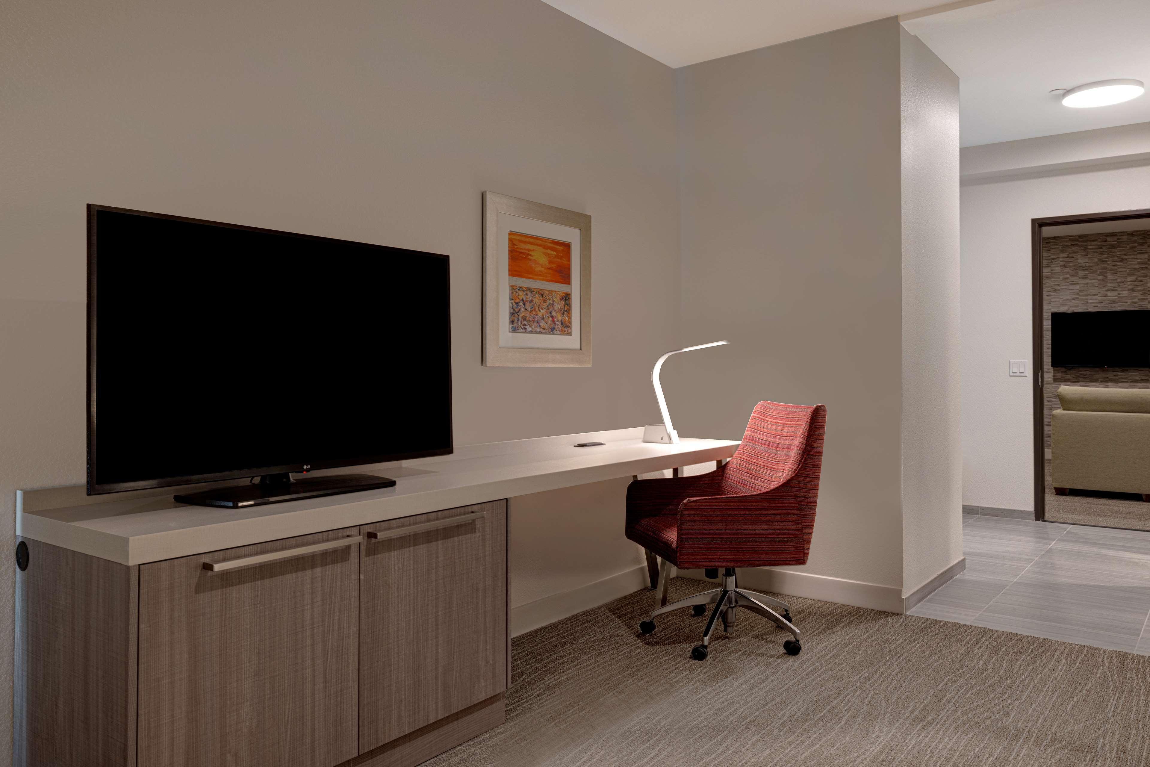 Hilton Garden Inn Temecula Bagian luar foto