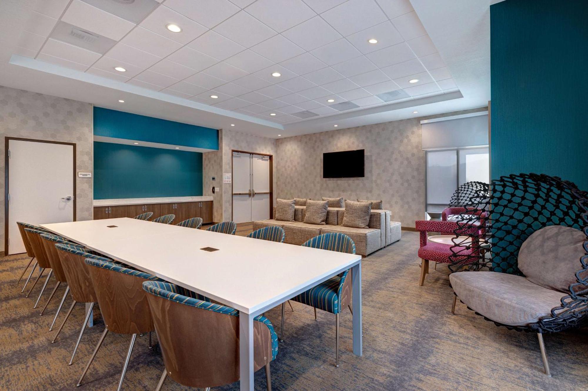 Hilton Garden Inn Temecula Bagian luar foto
