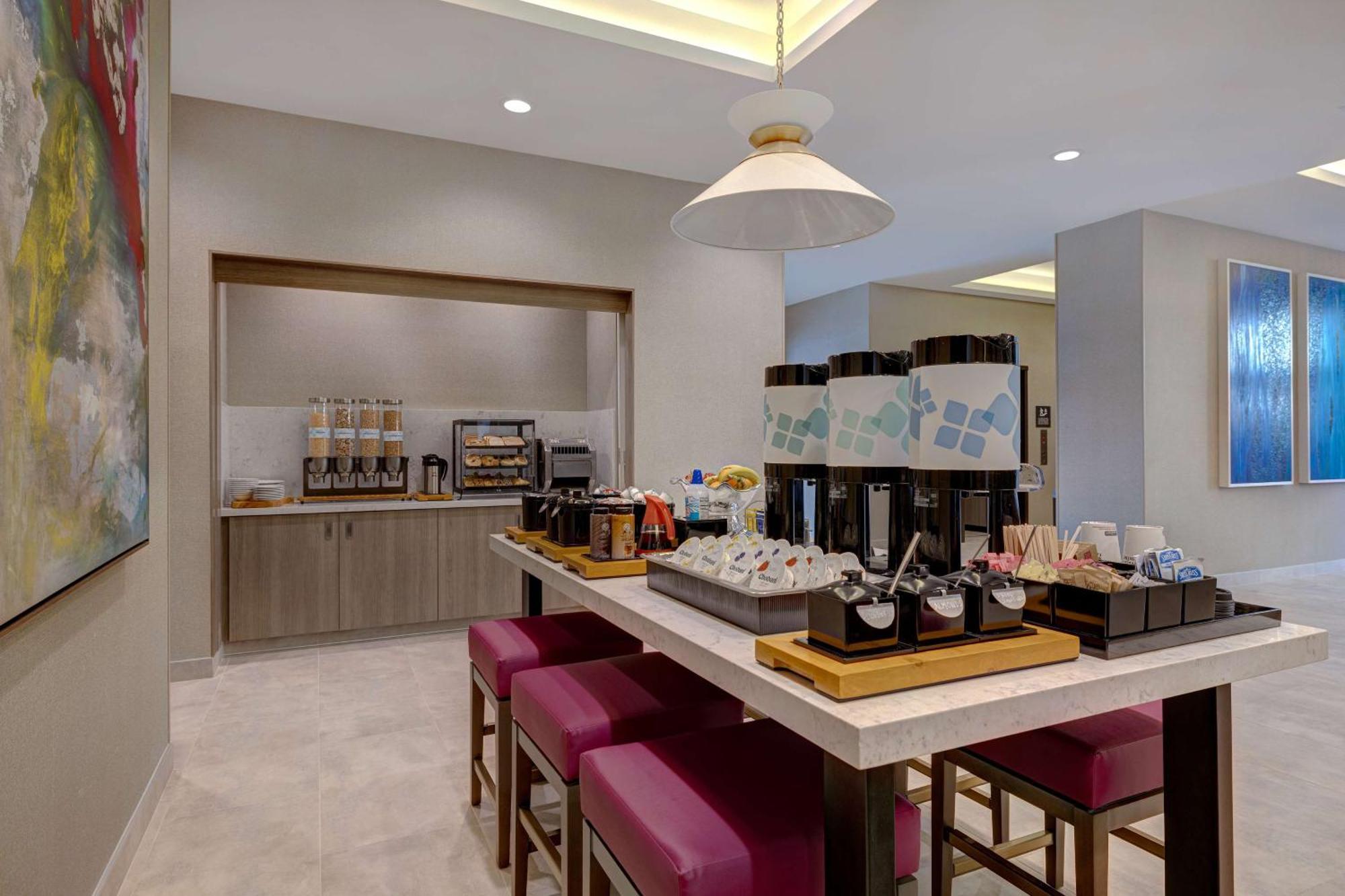 Hilton Garden Inn Temecula Bagian luar foto